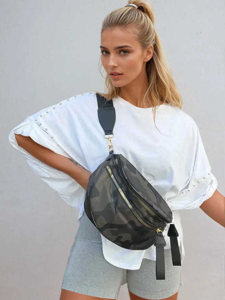 Ravena Oversized Studded T-shirt | Relaxte streetwear stijl